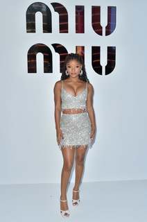 Halle Bailey feet photo thumbnail