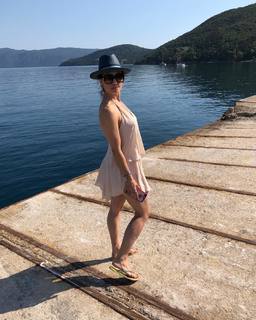 Franciely Freduzeski feet photo thumbnail