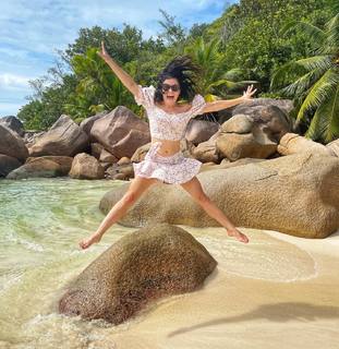 Katarzyna Cichopek feet photo thumbnail