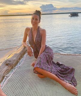 Elisabetta Gregoraci feet photo thumbnail