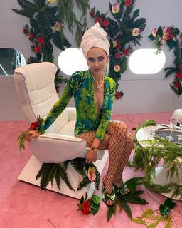 Chiara Ferragni feet photo thumbnail