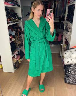Chiara Ferragni feet photo thumbnail