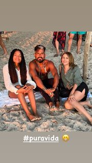 Naomie Harris feet photo thumbnail