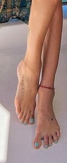 Nicole Neumann feet photo thumbnail