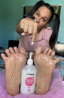 Deedee Rican feet photo thumbnail