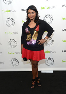 Mindy Kaling feet photo thumbnail