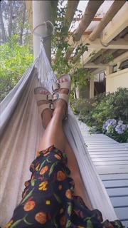 Belén Rodríguez feet photo thumbnail