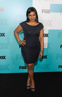 Mindy Kaling feet photo thumbnail