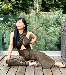 Maribel Guardia feet photo thumbnail