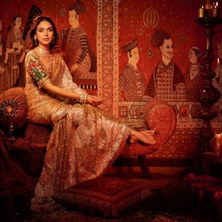 Aditi Rao Hydari feet photo thumbnail