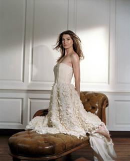 Ellen Pompeo feet photo thumbnail