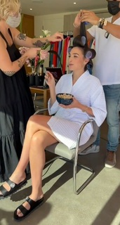 Gal Gadot feet photo thumbnail