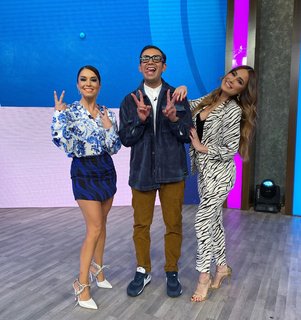 Cynthia Rodríguez feet photo thumbnail