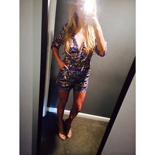 Kelsea Ballerini feet photo thumbnail