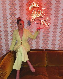 Kelsea Ballerini feet photo thumbnail
