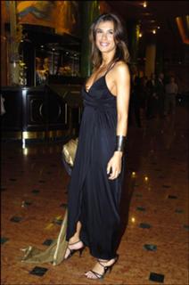 Elisabetta Canalis feet photo thumbnail
