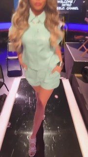 Chanel West Coast feet photo thumbnail
