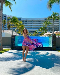 Carmen Villalobos feet photo thumbnail