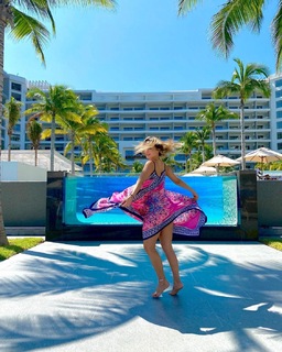 Carmen Villalobos feet photo thumbnail