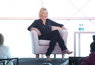 Chelsea Handler feet photo thumbnail