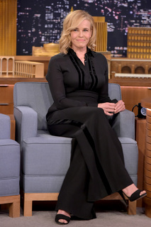 Chelsea Handler feet photo thumbnail