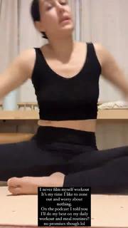 Brie Garcia feet photo thumbnail