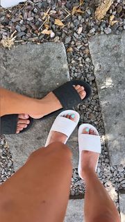 Nicole Neumann feet photo thumbnail