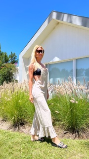 Nicole Neumann feet photo thumbnail