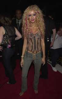 Christina Aguilera feet photo thumbnail
