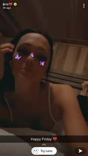 Brittney Smith feet photo thumbnail