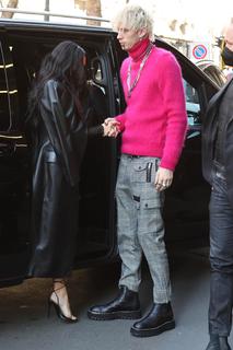 Megan Fox feet photo thumbnail