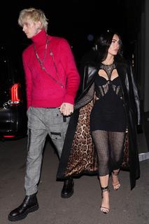 Megan Fox feet photo thumbnail