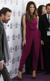 Kate Beckinsale feet photo thumbnail