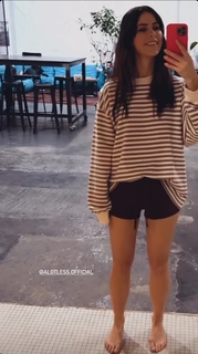 Lena Meyer-Landrut feet photo thumbnail