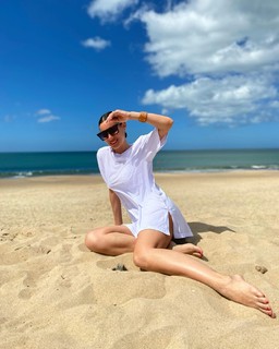 Carolina Ardohain feet photo thumbnail