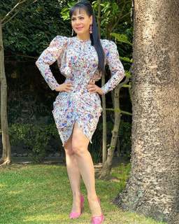 Maribel Guardia feet photo thumbnail