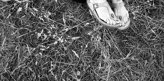 Zaira Nara feet photo thumbnail