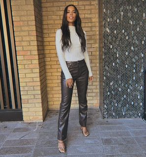 Rochelle Humes feet photo thumbnail