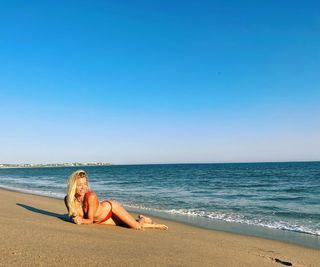 Nicole Neumann feet photo thumbnail
