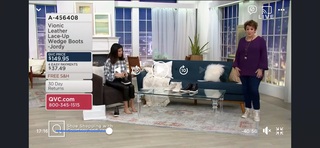 Courtney Khondabi feet photo thumbnail