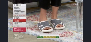 Courtney Khondabi feet photo thumbnail