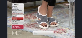 Courtney Khondabi feet photo thumbnail