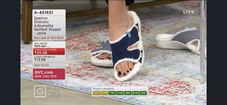 Courtney Khondabi feet photo thumbnail