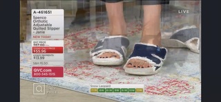 Courtney Khondabi feet photo thumbnail
