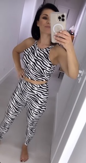 Katarzyna Cichopek feet photo thumbnail