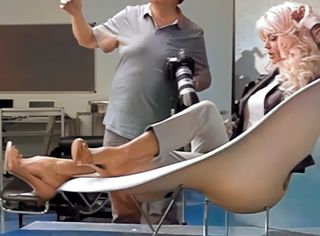 Victoria Silvstedt feet photo thumbnail