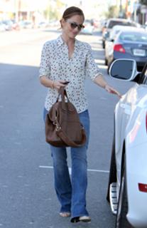 Minka Kelly feet photo thumbnail