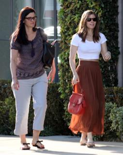 Kate Mara feet photo thumbnail