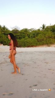 Naomie Harris feet photo thumbnail