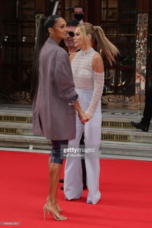 Alesha Dixon feet photo thumbnail